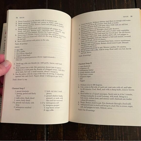 Great Recipes from the New York Times edited by Raymond A. Sokolov (Vintage) - Picture 3 of 9